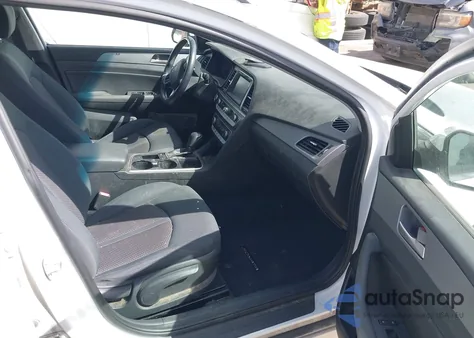 2018 Hyundai Sonata Sel z USA, uszkodzony, nr VIN 5NPE34AF7JH677008